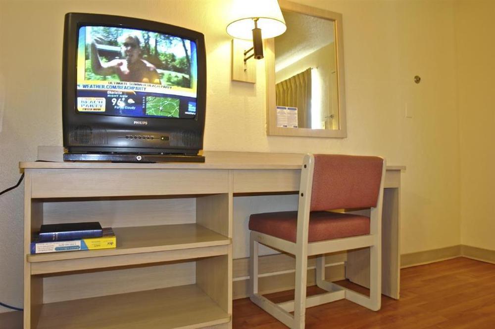 Motel 6 Santa Fe Amenities foto
